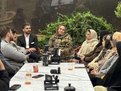 گفتگوی صمیمی دکتر کلیبری با جوانان قم