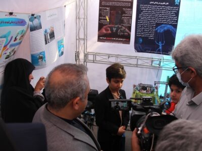 نمایشگاه دستاوردهای پژوهشی و دانشآموزی در دانشگاه آزاد بوشهر برگزار شد