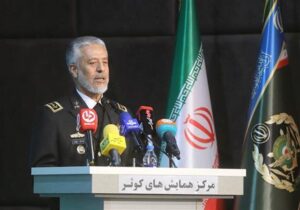 ادعاها در مورد جزایر سه‌گانه زیر بار فشارهای سیاسی مطرح شده است