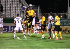 صدرنشینی سپاهان در اراک با گل سه امتیازی رضاوند، اخباری مچ پیروز قربانی را خواباند