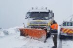 گردنه عسلکشان بر اثر بارش برف مسدود شد