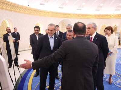 بازدید پزشکیان از نمایشگاه اسناد تاریخی ایران درباره آسیای مرکزی، منطقه عمومی سیردریا و خانات قزاق