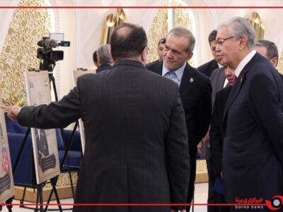 بازدید رؤسای جمهور ایران و قزاقستان از نمایشگاه اسناد تاریخی ایران در سفر به قزاقستان