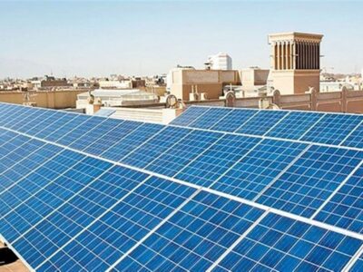 بهرهبرداری از ۱۲ نیروگاه خورشیدی در یزد با ظرفیت ۵۲.۷ مگاوات
