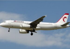 پرواز تهران- اهواز به دلیل بدی آب و هوا به مهرآباد بازگشت