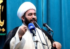 مکتب غرب برای زن کرامت قائل نیست