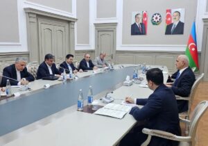 نشست استاندار اردبیل با معاون نخستوزیر آذربایجان/جمعبندی همکاریهای مشترک اقتصادی و لجستیکی