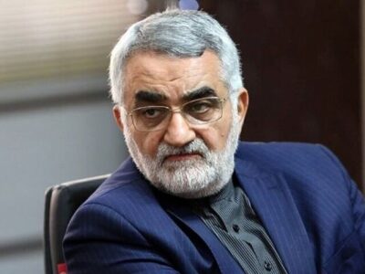 بدون اذن رهبری هیچ مقامی حق ندارد باب مذاکره با آمریکا را باز کند