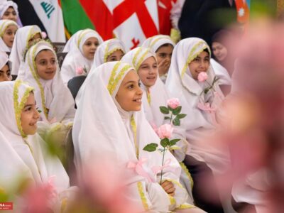 جشن تکلیف دختران عرب زبان در حرم مطهر امام رضا (ع) + عکس