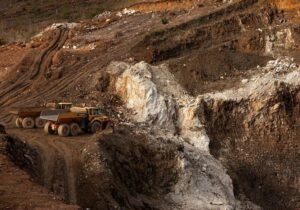 معارضه با منابع طبیعی؛ چالش اصلی فعالیتهای معدنی در زنجان