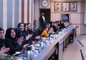 بانوان ستون رشد، تربیت و پیشرفت جامعه هستند