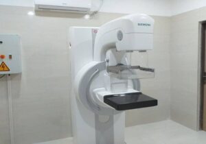 زنان بالای ۴۰ سال آزمایش ماموگرافی را انجام دهند