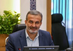 سامع: انتقال آب دریا به صنایع اصفهان؛ تنها ۵ درصد نیاز زایندهرود را تأمین میکند