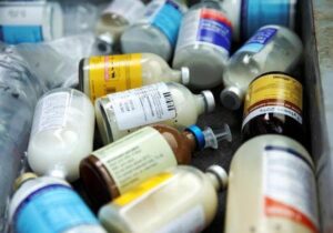 رییس اداره دامپزشکی آبادان: سلامت حیوانات در اولویت است / امحای ۲۰ کیلوگرم داروی تاریخ مصرف گذشته