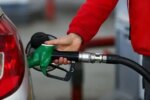 حجم بالای بنزین ۳ هزار تومانی در کارت‌ها؛ نیازی به کارت جایگاه‌ها نیست