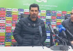 مجتبی حسینی: پرسپولیس بدون موقعیت گل پیروز شد؛کیفیت زمین شرم آور بود!