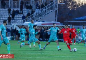 بازی تیم های فوتبال تراکتور – پیکان