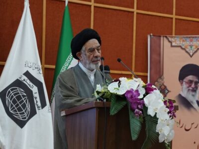 مدیران دستگاههای اجرایی باید متولی اقامه نماز جماعت در ادارات باشند