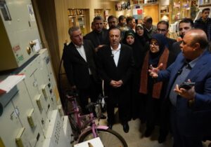 بازدید سخنگوی دولت از نمایشگاه دائمی توانمندیهای صنایع کوچک در شهرک صنعتی کاسپین قزوین