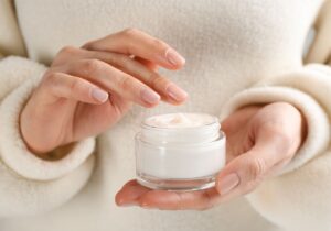 ضرورت استفاده از آبرسان در روتین مراقبت از پوست