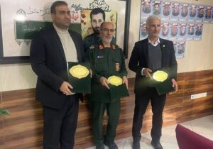 تفاهمنامه همکاری میان سازمان منطقه آزاد ارس، سپاه عاشورا و مؤسسه مسکن و عمران اجتماعی بسیج امضا شد