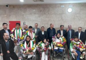 استقبال رسمی از قهرمانان خوزستانی پاراآسیایی در فرودگاه اهواز