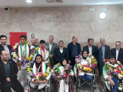استقبال رسمی از قهرمانان خوزستانی پاراآسیایی در فرودگاه اهواز