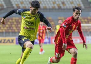 با پیروزی سپاهان مقابل فولاد؛ صدر دوباره طلایی شد