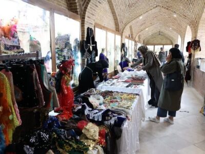 نمایشگاه و بازارچه صنایعدستی ویژه شب یلدا در سنندج دایر شد