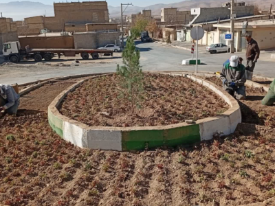 کاشت ۲۰۰۰۰ گلدان گل مغربی در شهرکرد