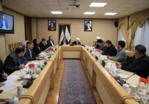 انصاری: از نظر حقوقی موتورسواری زنان خلاف قانون نیست