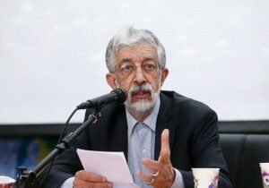 شرط موفقیت در جذب دانشجوی خارجی، آموزش درست زبان فارسی است