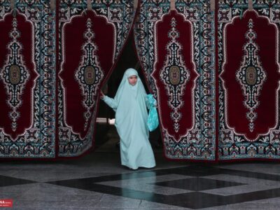 مسیر اختصاصی زیارت دختران تازه مکلف در حرم مطهر امام رضا(ع) + عکس
