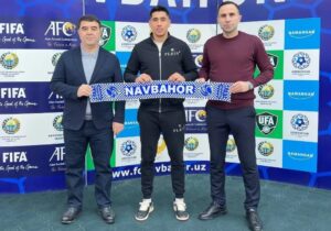 پس از جدایی از جمع قرمزها، هموطن ارونوف به ازبکستان بازگشت