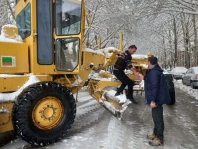آمادهباش کامل شهرداری منطقه یک همدان در پی بارش سنگین برف