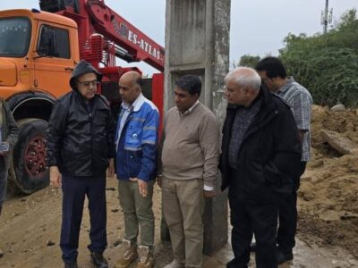 بازدید میدانی استاندار هرمزگان از روند ترمیم شبکه آب و فاضلاب بندرعباس