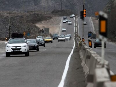 آخرین وضعیت ترافیکی و جوی محورهای مواصلاتی کشور / تردد روان در محورهای شمالی و انسداد چند محور شریانی و غیرشریانی