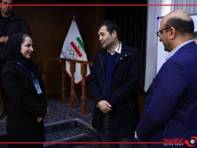 گفتگوی وزیر ورزش و جوانان با ثریا آقایی در حاشیه انتخابات کمیسیون ورزشکاران