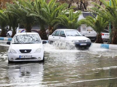 مسدود شدن دو محور ارتباطی قلعه‌گنج در پی طغیان رودخانه‌ها