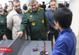 جوانان ایرانی با اراده و علم دشمنان انقلاب را ناکام گذاشتهاند