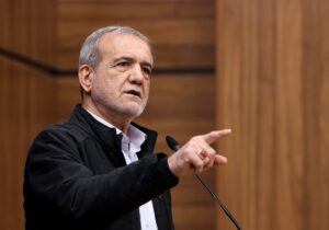 پزشکیان: به دنبال اصلاح شبکه‌های اصلی و نیمه‌اصلی در حمل‌ونقل هستیم