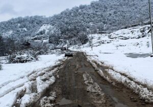 پس از بارش سنگین برف،راه دسترسی ۷۱ روستا در کمتر از ۸ ساعت بازگشایی شد