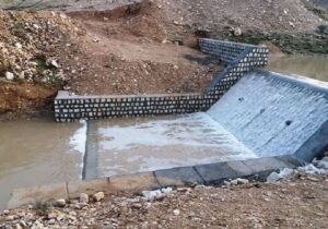 تزریق آب به سفرههای زیرزمینی، با سازههای آبخیزداری در کهگیلویه و بویراحمد