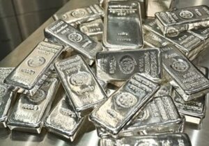 نقره باز هم رکورد زد/ معامله ۳.۷ تن شمش نقره در بورس کالا