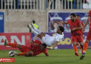 دیدار تیم های فوتبال ملوان _ مس شهر بابک