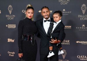 رافینیا: تمرکزم روی بارسلوناست، نه ویترین جوایز فردی