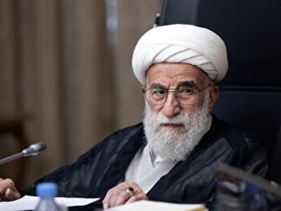 آیت الله جنتی: قوی کردن بنیه علمی بهترین راه مبارزه با هجمه های فرهنگی است