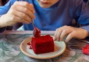 تأیید رسمی سازمان غذا و دارو: رنگ طبیعی قرمز حشره‌ای بلامانع است