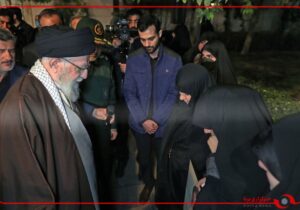 رهبر انقلاب خطاب به همسر شهید سیدرضی: شهادت رتبه بلند و فرصت بزرگی است که خداوند متعال به همسر شما داد