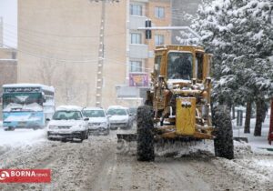باز گشایی راه ۲۹ روستای آذربایجان غربی ؛ امداد رسانی به ۳۳۵ خودروی گرفتار در کولاک